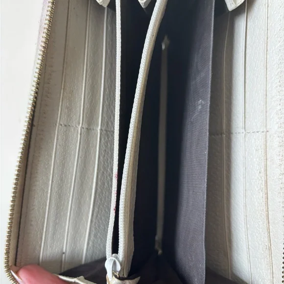 Gucci Cream and Green Floral Print Wallet